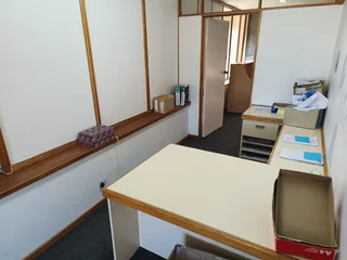 65m² Neat Office Unit To Let in Bellville