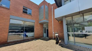32 Square Meter Office To Let – Silverton – Secure Business Park