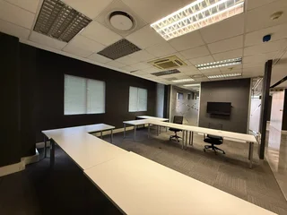Prime 2nd Floor Office Space to Let – Quadrum Office Park, Constantia Kloof, Roodepoort