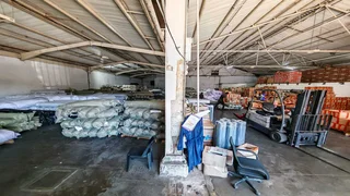 1&#39;100m2 Warehouse TO RENT / TO LET just off Umgeni Road | Swindon Property