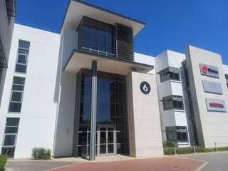 536 Sqm premium office to let - Waterfall Midrand