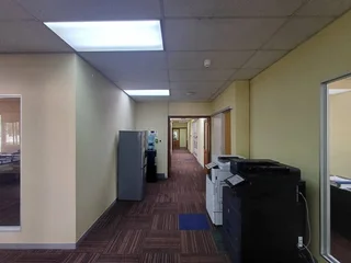 424 sqm office to let - Midrand