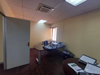 424 sqm office to let - Midrand