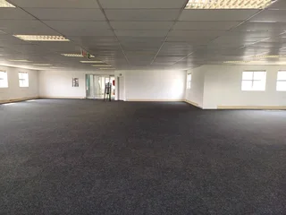 588 Sqm first floor office to let - Midrand