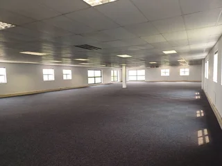 588 Sqm first floor office to let - Midrand