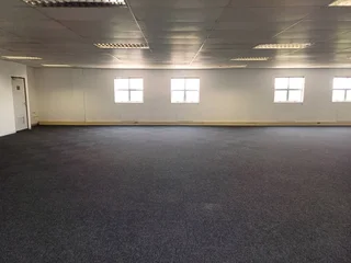588 Sqm first floor office to let - Midrand