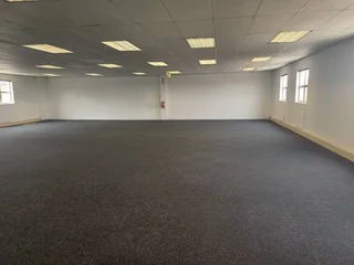 275 Sqm first floor office to let - Midrand