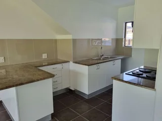 Experience this Delightful, Stylish Ground Floor Apartment in the hart of Gonubie.