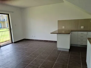 Experience this Delightful, Stylish Ground Floor Apartment in the hart of Gonubie.