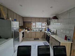 Secure 4-Bedroom And 3-Bathroom Cluster