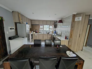 Secure 4-Bedroom And 3-Bathroom Cluster