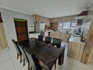 Secure 4-Bedroom And 3-Bathroom Cluster