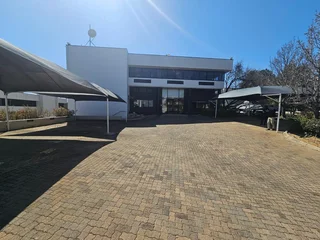 1065 Sqm office to Let - Halfway House Midrand