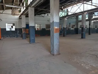 1882m² Warehouse to rent Wynberg