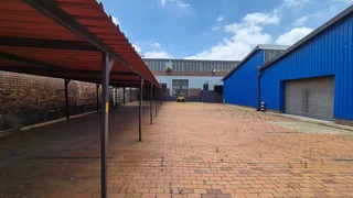 3,762m² Warehouse with Full Sprinklers, Offices &amp; Yard To Let in Benrose