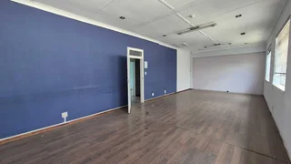 3,762m² Warehouse with Full Sprinklers, Offices &amp; Yard To Let in Benrose