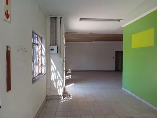 1882m² Warehouse to rent Wynberg