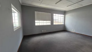 3,762m² Warehouse with Full Sprinklers, Offices &amp; Yard To Let in Benrose