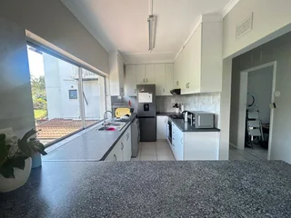 2 Bedroom Apartment for Sale in Umhlanga Rocks