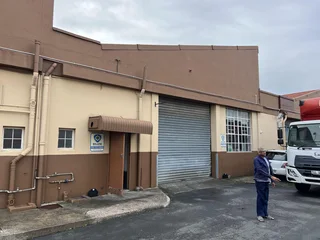 Warehouse Available to Let in Pinetown