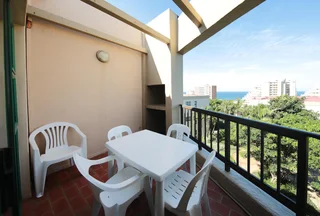 Modern 3 Bedroom, 2 Bathroom Gem in the Heart of Umhlanga Rocks