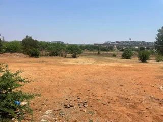 19,000 Square meter Vacant Land for Sale in Die Hoewes