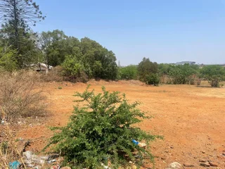 19,000 Square meter Vacant Land for Sale in Die Hoewes