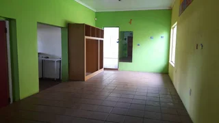 350 Square Meter Office space for Sale in Clubview