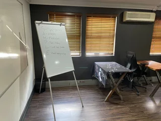 33 Square meter office unit to let in lyttelton manor with Access to main Road