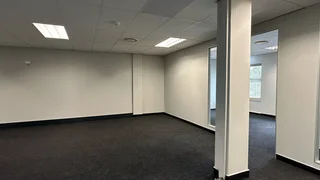 141 Square meter office unit to let in Highveld, with good exposure