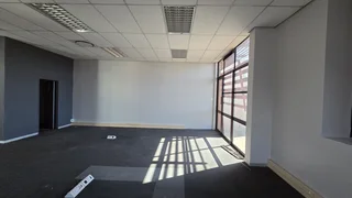 344 Square Meter Office unit to let in highveld with access to main roads