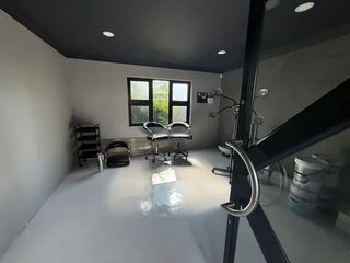 Prime Office/Retail Space to let - 19 Gleneagles Road, Greenside