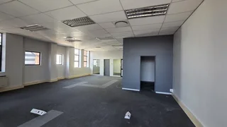 344 Square Meter Office unit to let in highveld with access to main roads