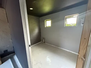 Prime Retail/Office Space Available to Let - 19 Gleneagles Road, Greenside