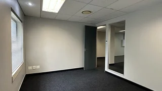 141 Square meter office unit to let in Highveld, with good exposure