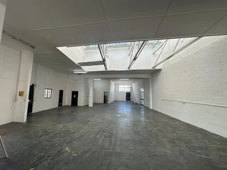 448m² Warehouse To Let in St Michael&#39;s Park, Observatory