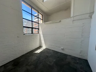 448m² Warehouse To Let in St Michael&#39;s Park, Observatory