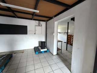 135 Square Meter Office/Warehouse To Let Moreleta Park