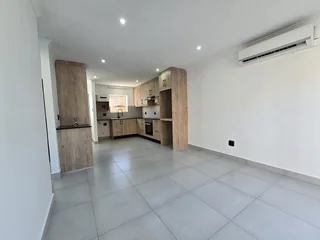 Absolute stunning Newly-Renovated 2-Bedroom Town house – Willco Park, Brackenfell