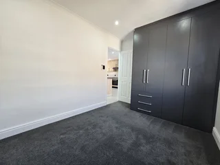 Absolute stunning Newly-Renovated 2-Bedroom Town house – Willco Park, Brackenfell