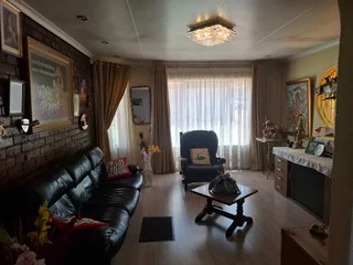 3 Bedrooms House in Winchesterhills