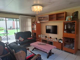 3 Bedrooms House in Winchesterhills