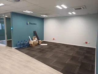 1566 Sqm commercial office to let - Waterfall Midrand