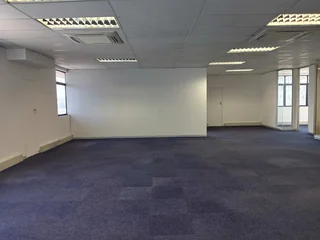 271m² Office to let Sunninghill, Sandton