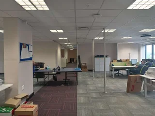 535m² Office to rent Woodmead