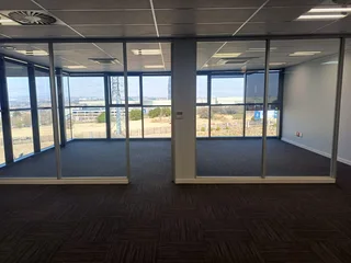 1566 Sqm commercial office to let - Waterfall Midrand