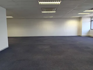 271m² Office to let Sunninghill, Sandton