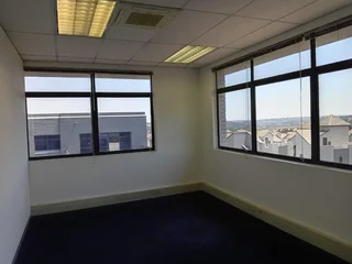 271m² Office to let Sunninghill, Sandton