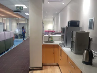 535m² Office to rent Woodmead
