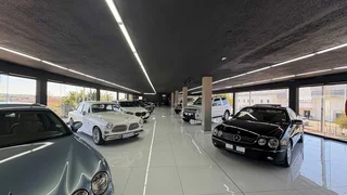 1350m² Showroom to let Wynberg, Sandton.